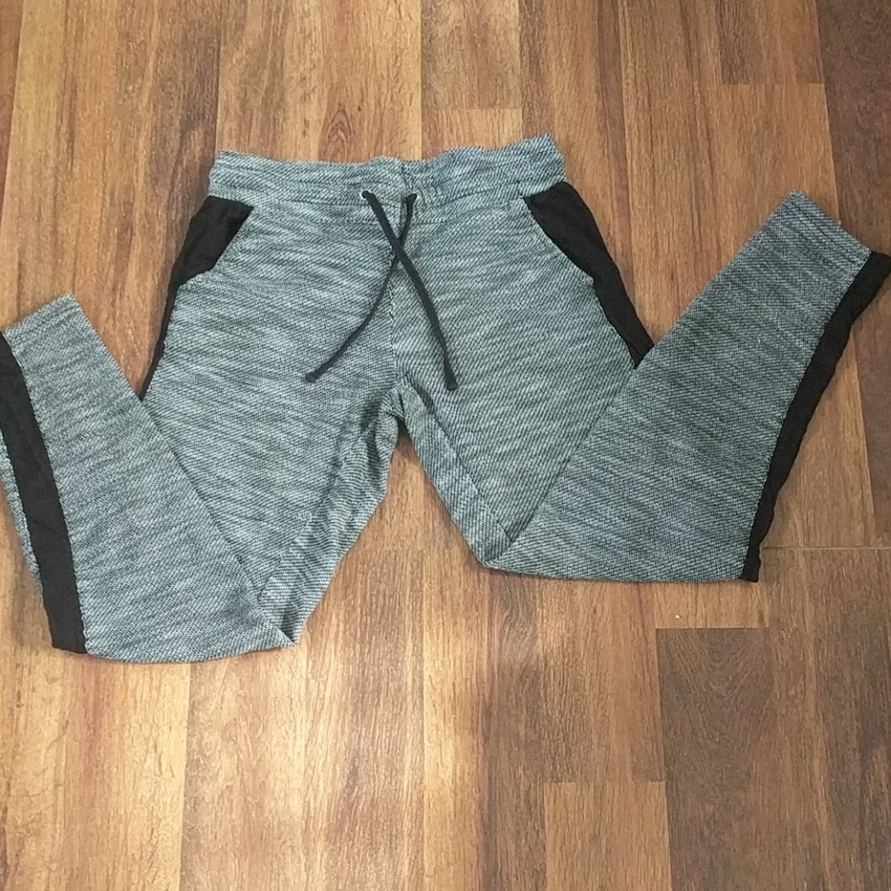 !so! Joggers